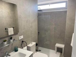 Frontline Seaview Apartment, Paseo Maritimo 33, Perla 6, Fuengirola, Malaga, Spain - Fuengirola - 5