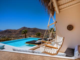 Youtopia Ios Luxury Villas & Suite - 2