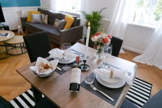 BELLA - Business&Family - 2 Zimmer direkt neben Schloß, Parkplatz, SmartTV, Netflix, Waschmaschine, 24h Checkin, 71qm, Kingsizebett, Hotelbettwäsche - 5