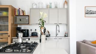 Cheerful two bedroom Victorian home - 8