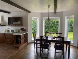 Spacious house with steam sauna and BBQ Hut - - 2