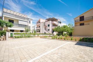 Family Petrov Apartments - Vodice - 5