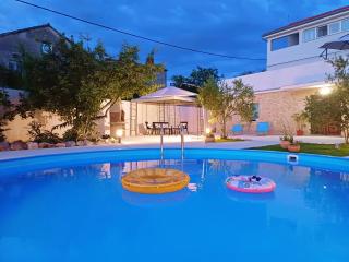Apartments Villa Mihaela - Banj - 9