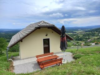 Vineyard cottage foggy sea - Semič - 3