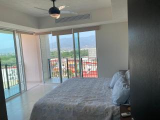 Ocean front Grand Venetian corner condo - Puerto Vallarta - 6