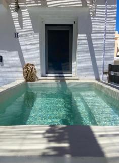 AVALON Luxury Suites - Ermoupoli - 2