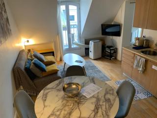 Confort au cœur de Paris 8e, 5e étage avec ascenseur - Paris - 7