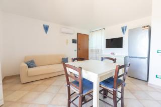 Charming Room with two beds -2 minutes to the beach- - Olbia - 8