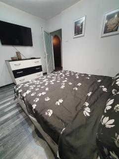 Lovely Urban Retreat - 1