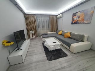 Lovely Urban Retreat - 8