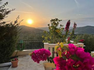 Villa Sofia Amazing Views - Agios Georgios Pagon - 1