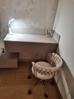 Stay PRESTIGE Apartment - Luxury Trnava, FREE INDOOR PARKING - Trnava - 3