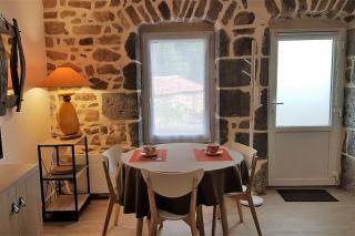 Studio chaleureux 5 mns chaine des Puys - 3