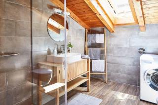 Stillvolle Ferienwohnung mit Balkon, fußläufig zum Chiemsee - Übersee - 3
