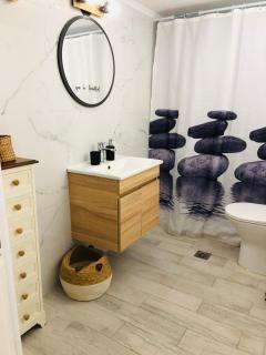 IKIES A&A SUITES & VILLAS - 1