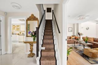 Radiant Retreat Ideal for LegoLand, Windsor, & LHR - Slough - 4