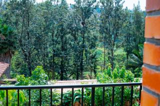 Cynthia - Kigali - 9