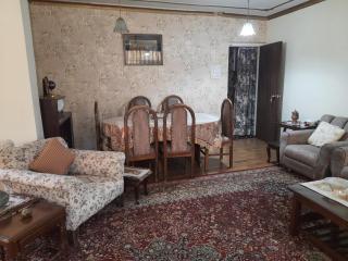 Family Floor at Riverside B&B - Srinagar - 9