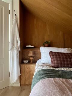 Entire Spacious Loft Studio-Own Bathroom & Kitchen within Victorian Terraced Home - Hither Green - 6