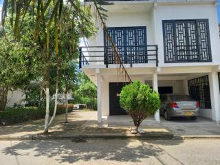 SANTYS HOUSE MELGAR apartamentos amoblados con capacidad para 6 personas para 6 personas - Melgar - 0
