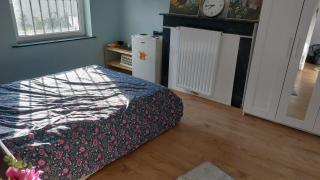 Chambre confortable avec un lit double à schaerbeek cle bleu - Bruxelas - 0
