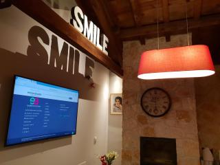 A 20 min de Madrid en Ave PREMIUM APARTMENT con CHIMENEA, wifi, jardín PRIVADO, SMART TV 55p, baño DENTRO de cada dormitorio y aparcamiento en la puerta - Segovia - 5