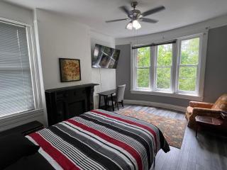 Second floor deluxe studio - 0