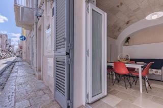 Dipinto di Red - Polignano a Mare - 4