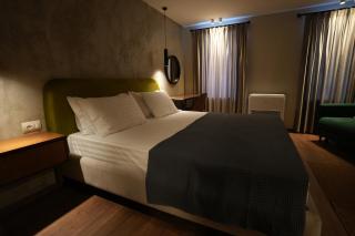 Castlefront Villa - 1