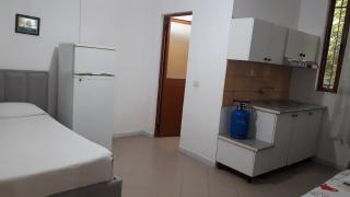H&A Guest House - Golem - 5