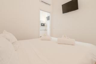 Cozy Rhome - 1