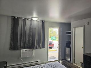 Motel 81 - - 5