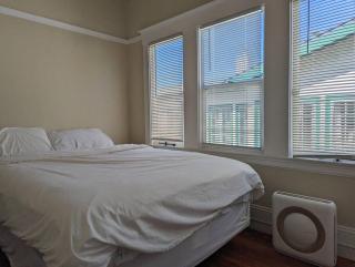 Designer 1912 Craftsman Flat - Oakland - 7