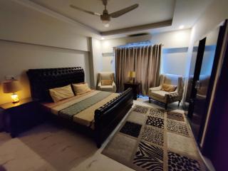 Luxury spacious Corner Apartment - Islamabad - 1
