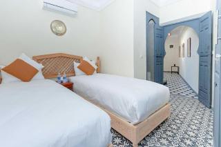 Riad Taher - Top Emplacement - petit déjeuner Gratuit - 0