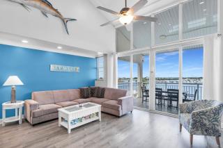 St Croix - Downtown 4x4 Waterfront Penthouse Pool Dock Pet - 8
