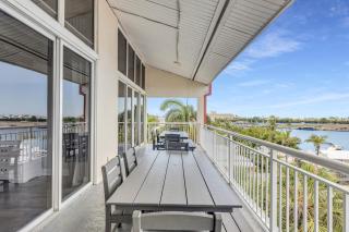 St Croix - Downtown 4x4 Waterfront Penthouse Pool Dock Pet - 1