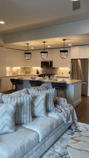 Buckhead Atlanta Luxury Suite - 8