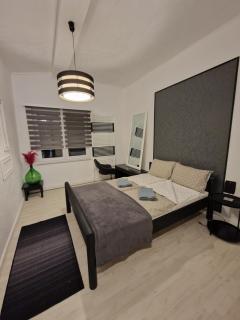Family Holiday House Petric - Loborika - 8