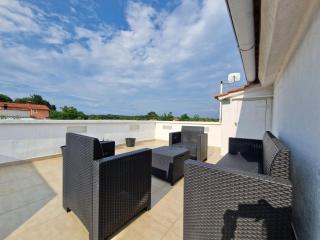 Family Holiday House Petric - Loborika - 3