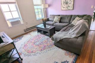Downtown Spot on Hambright's Alley! Explore the city from this Adventure Base! 2nd Fl Unit B - Cumberland - 5