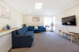 Neptune I Absolute Beachfront I Stunning Views - Culburra Beach - 4