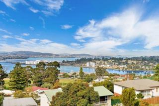 Best Value Holiday Home close to CBD - - 0