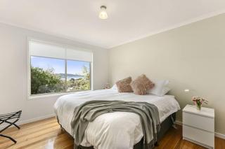 Best Value Holiday Home close to CBD - - 5
