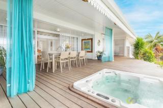 Luxurious 4BR Villa - - 6