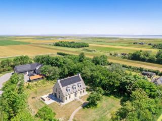 Villa on Texel near Wadden Sea & Bird Area - 4