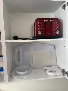 Self contained room, en-suite with separate lockable front door, located in an exclusive area - Wednesbury - 8