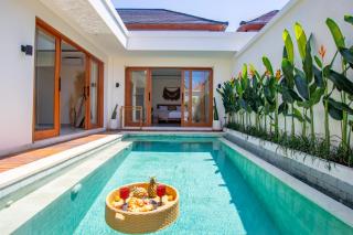Best Location - 2BDR Villa - PS5 - NEW with Private Pool - Kerobokan - 0