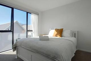 Brand-new Modern Princess in One Tree Hill - 6