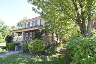 Broadway Cottage - Town, Hot Tub, Fire Pit, Grill, Wifi, Family Friendly, Pet Friendly - Berkeley Springs - 8